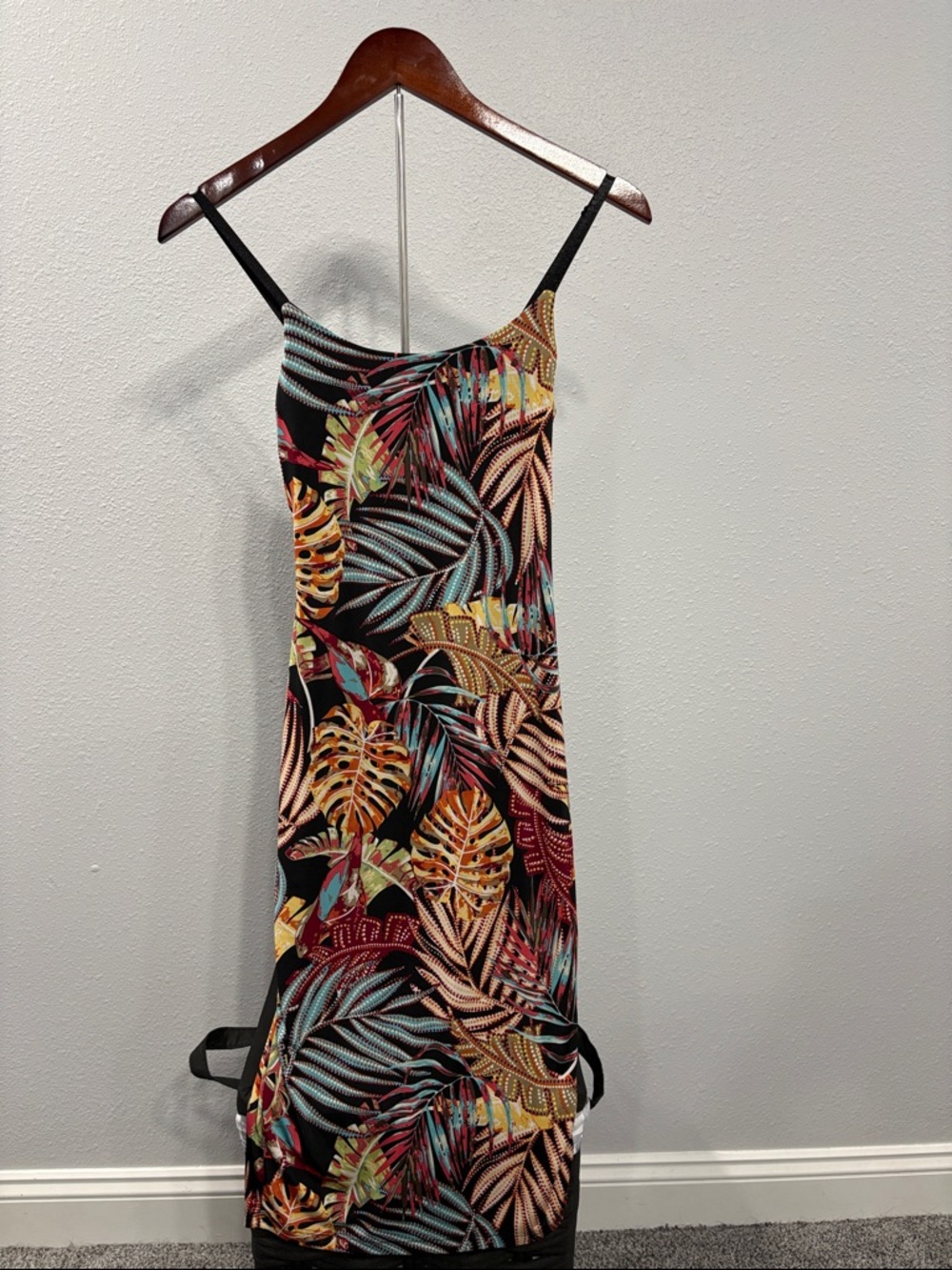 Tropical Print Spaghetti-Strap Maxi Dress - Black